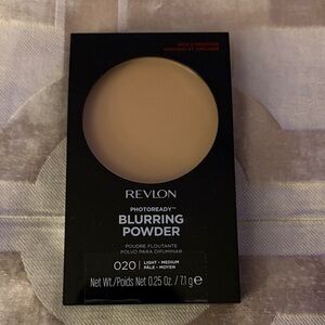 Revlon PhotoReady Blurring Powder - Light/Medium